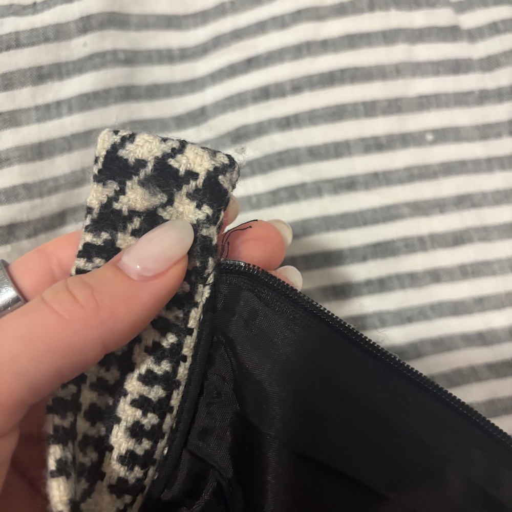 Banana republic wool cashmere pencil skirt houndstooth black and cream high rise - Picture 5 of 14